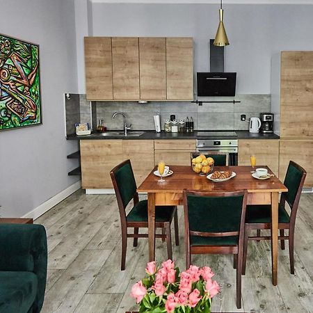 Zielony Apartament De Lux Dla 4 Osob Chorzow Katowice Екстер'єр фото