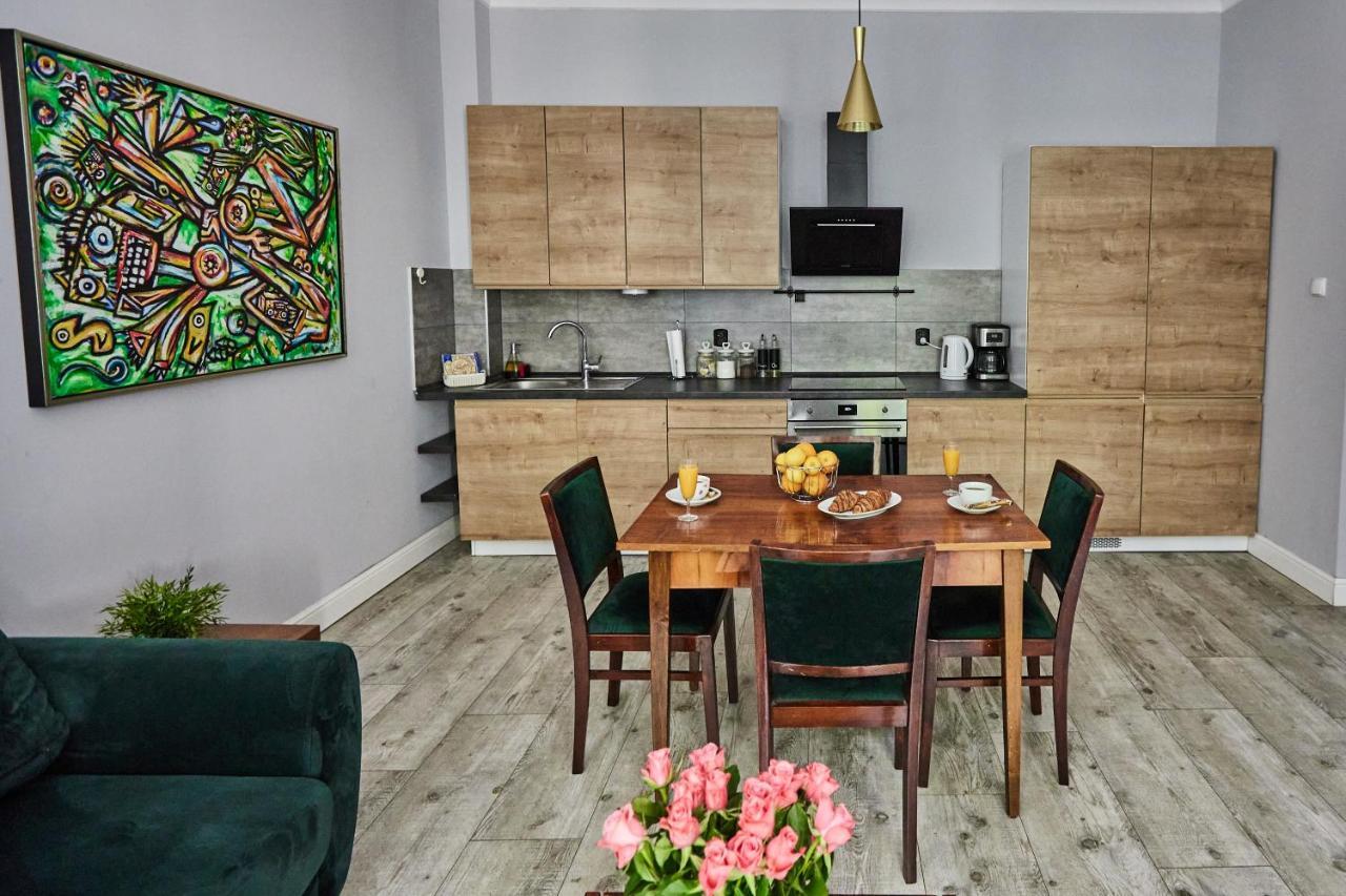 Zielony Apartament De Lux Dla 4 Osob Chorzow Katowice Екстер'єр фото